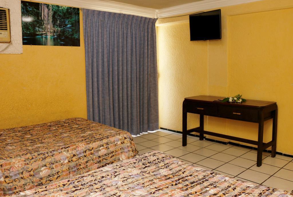 Hotel Suites Elia Noemi Mérida Exterior photo