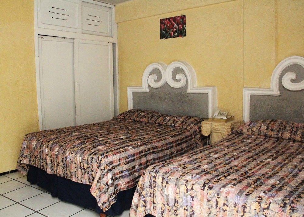 Hotel Suites Elia Noemi Mérida Exterior photo
