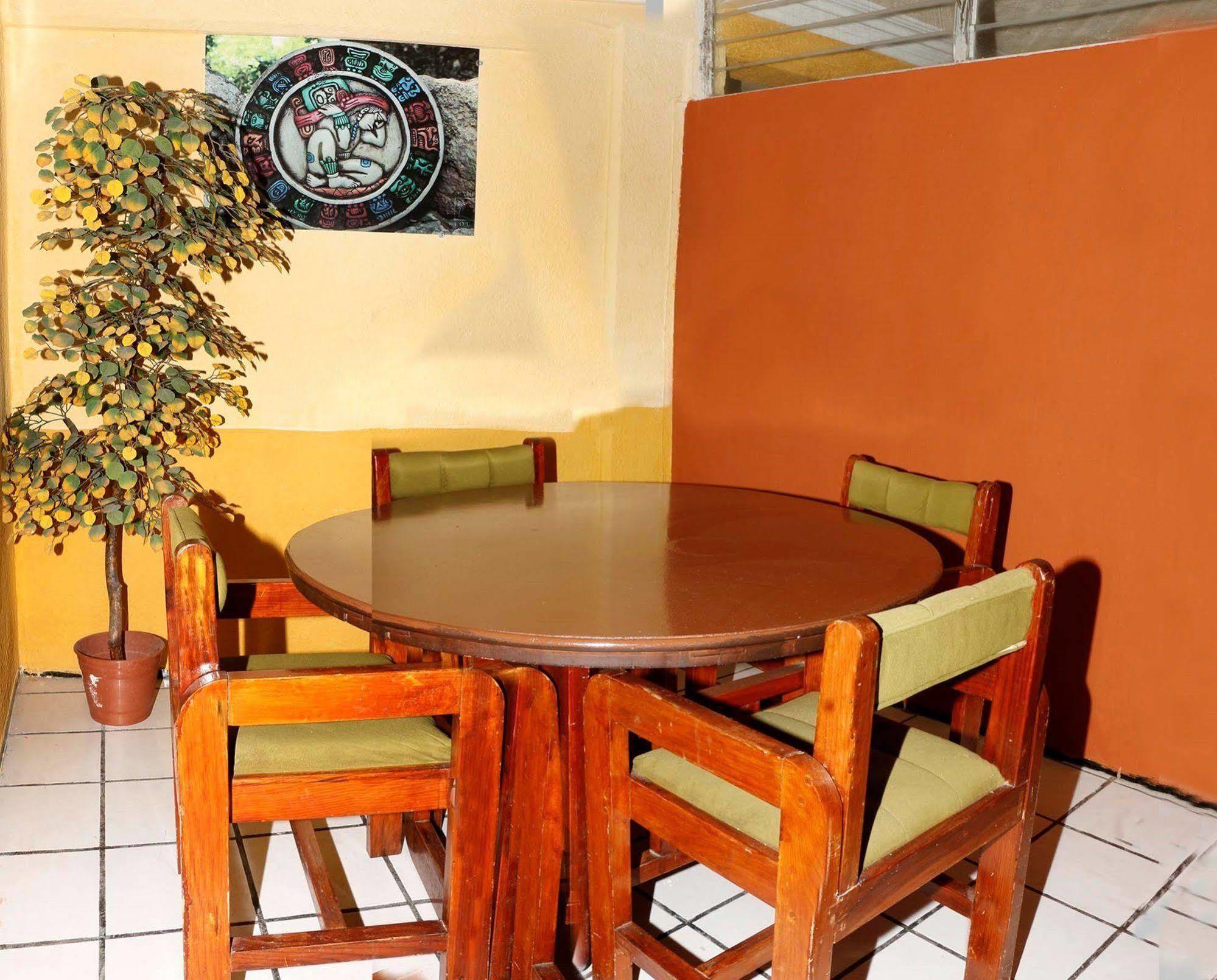 Hotel Suites Elia Noemi Mérida Exterior photo