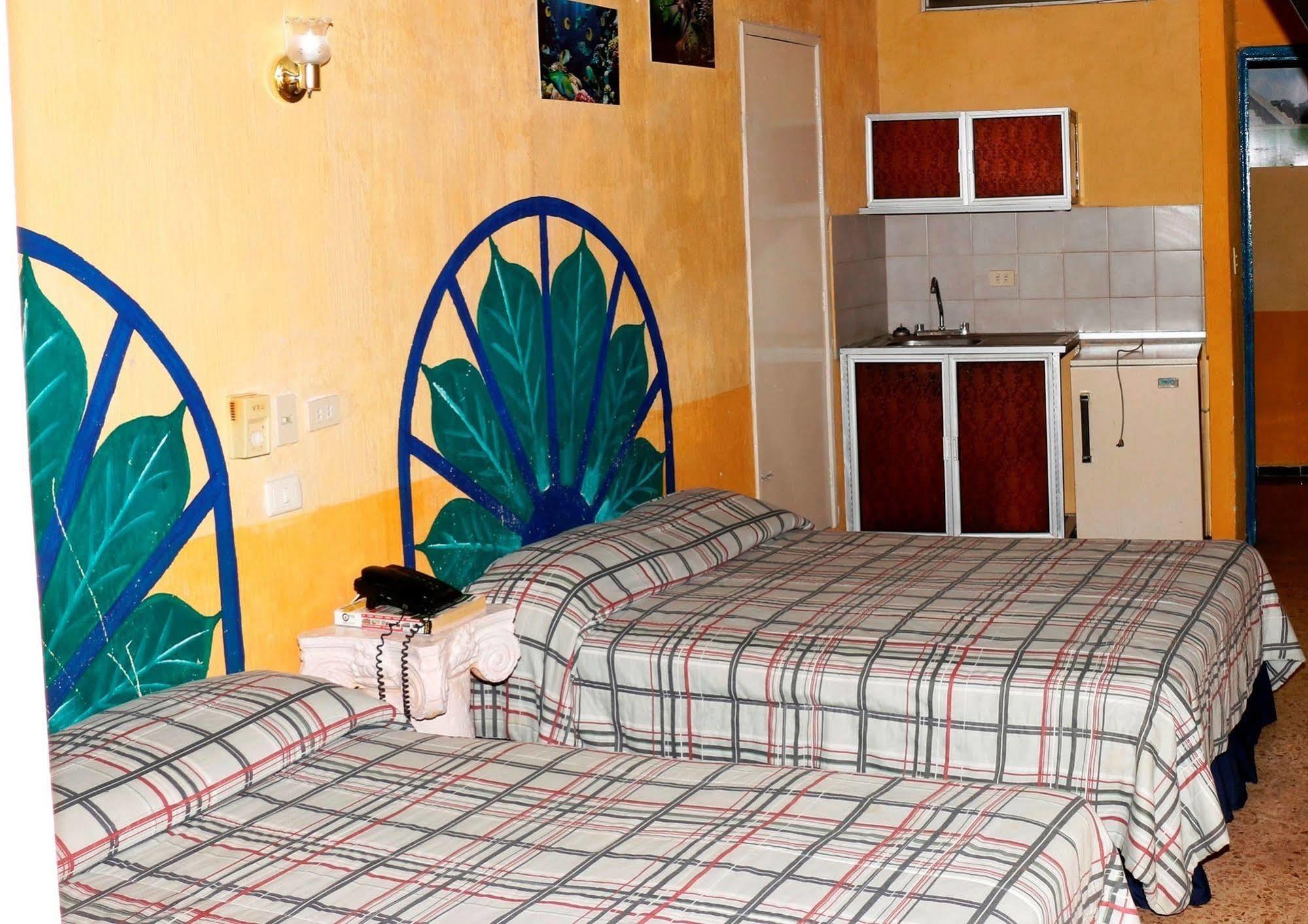 Hotel Suites Elia Noemi Mérida Exterior photo