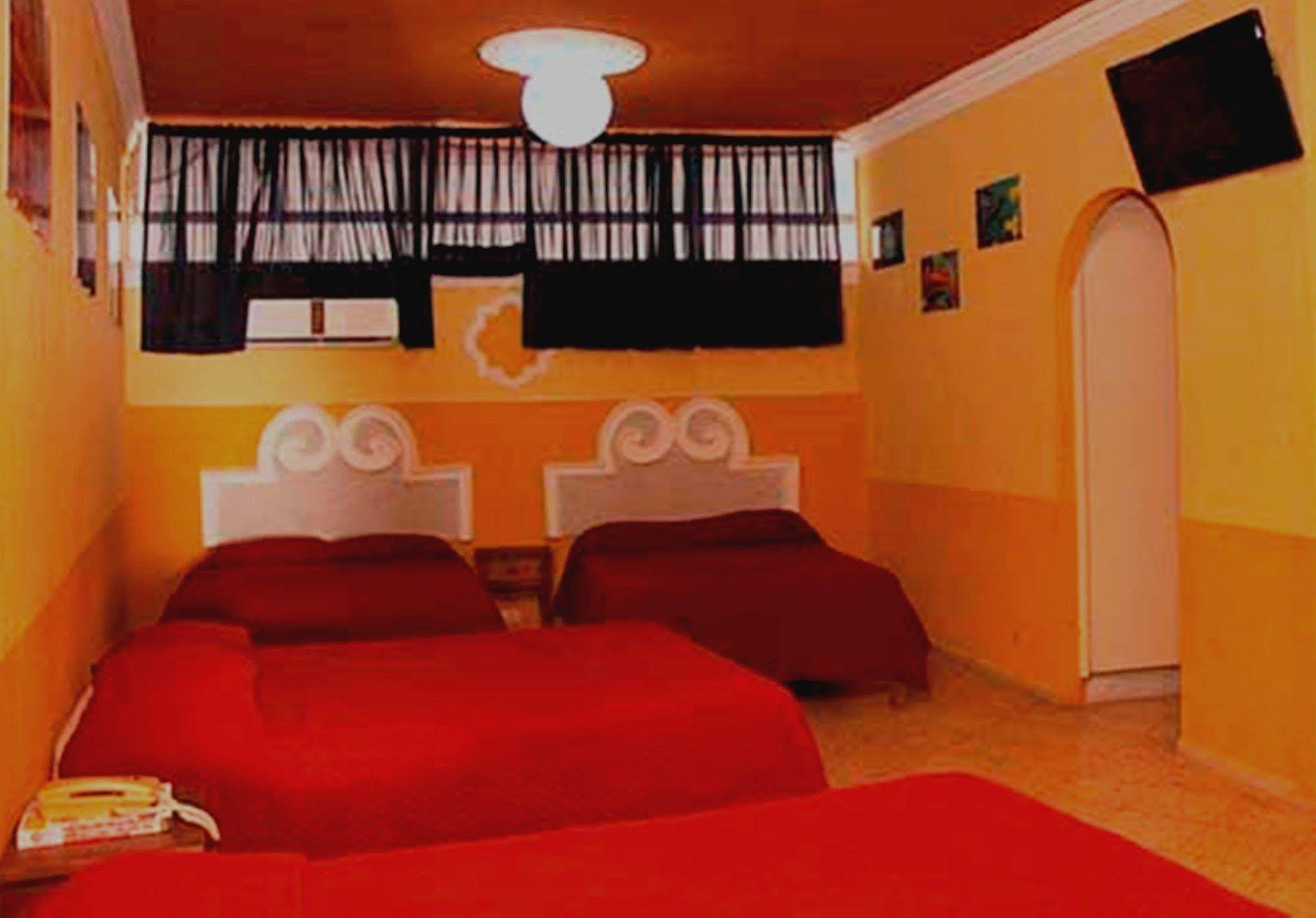 Hotel Suites Elia Noemi Mérida Exterior photo